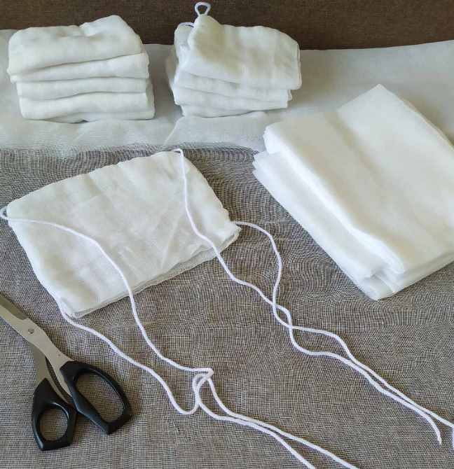 Маски бувають різні